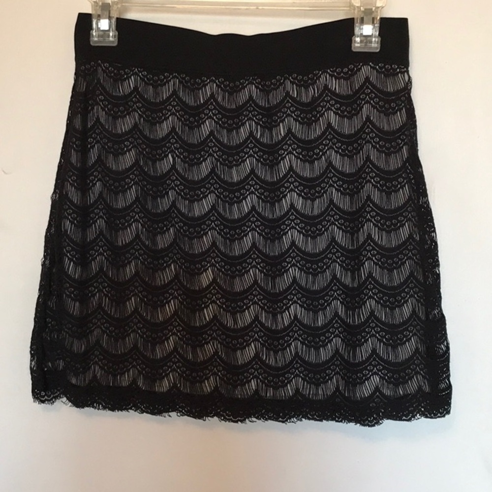 🚫SOLD🚫 Free People lace scalloped mini skirt